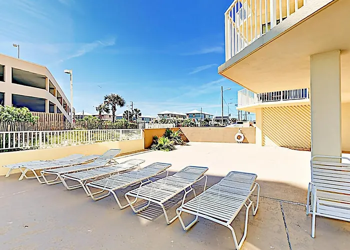 The Whaler 6a Apartment