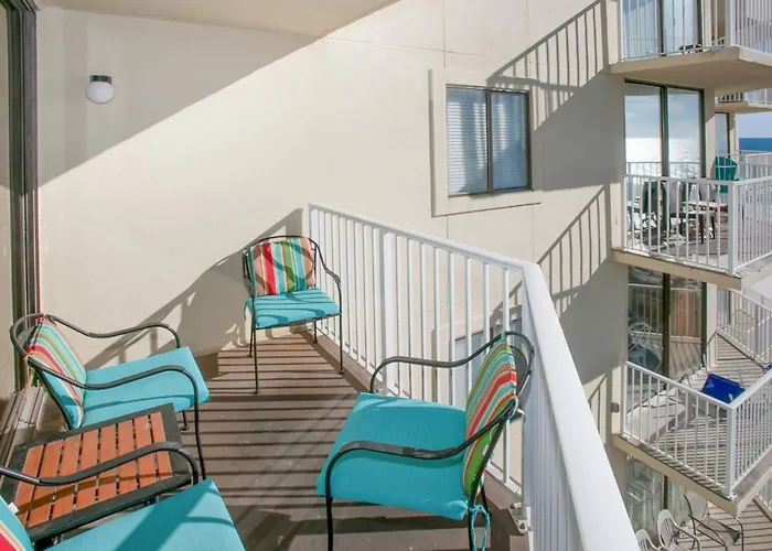 The Whaler 6a Apartment *